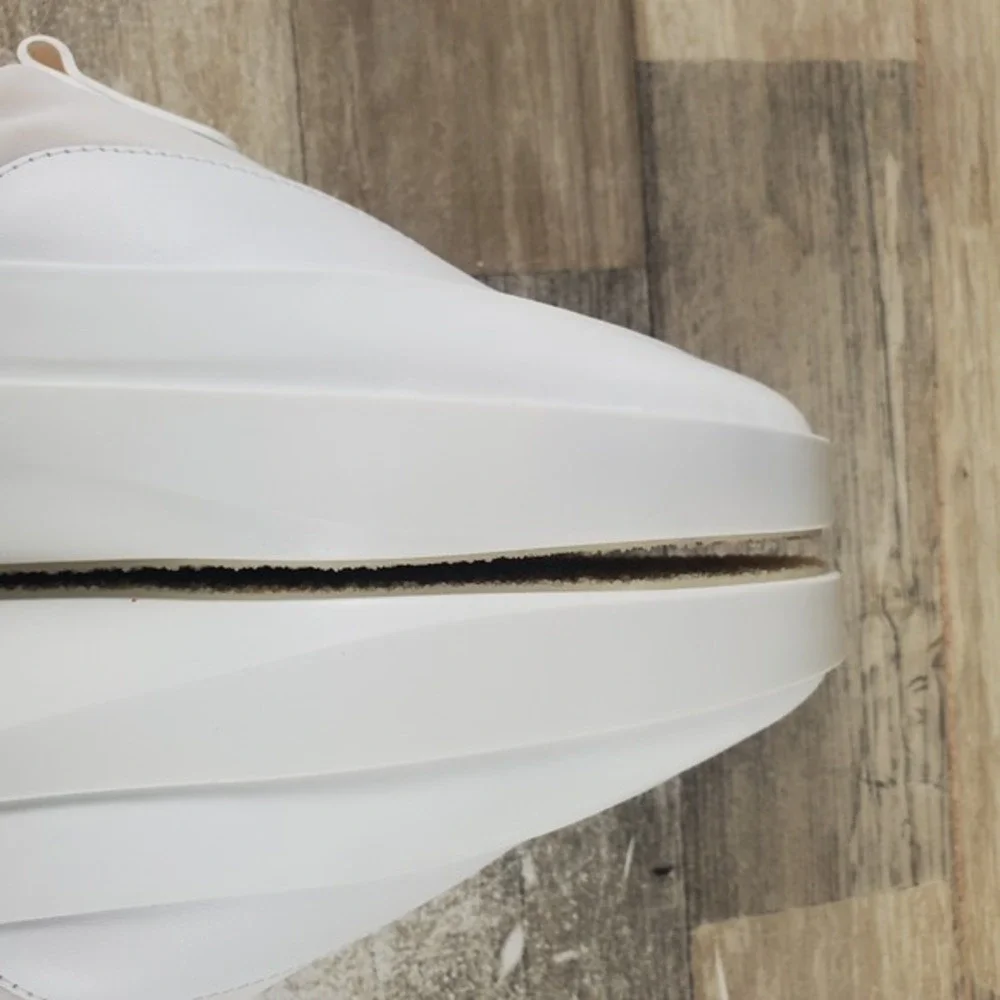 Wolf & Shepherd Cruise Tre Womens Shoes Sz 8 White Vanilla Suede Slip On Sneaker